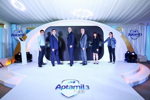 �������ø�ĸ����Ϊ�˱������׹������ʶ�����