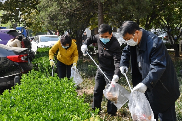 防疫有我，爱卫同行 持续推进环境卫生整洁